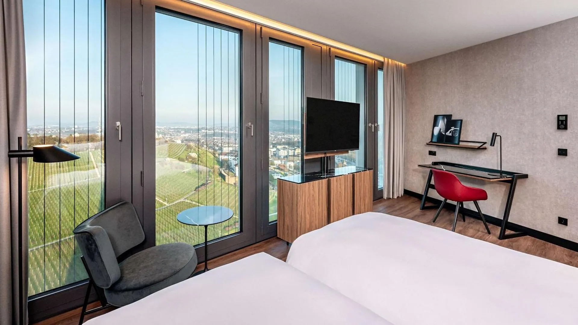 Radisson Blu Hotel At Porsche Design Tower Stuttgart 4*,
