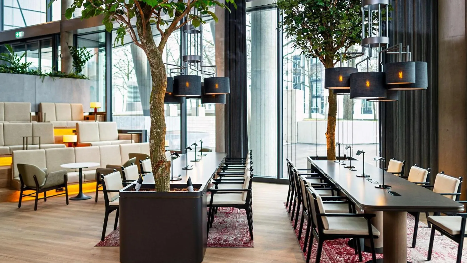 Radisson Blu Hotel At Porsche Design Tower شتوتغارت